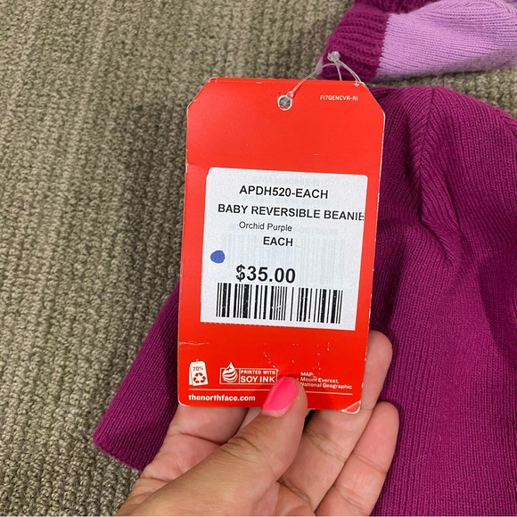 NEW North Face Infant Reversible Beanie & Mitten Set - Orchid Purple - Picture 8 of 8
